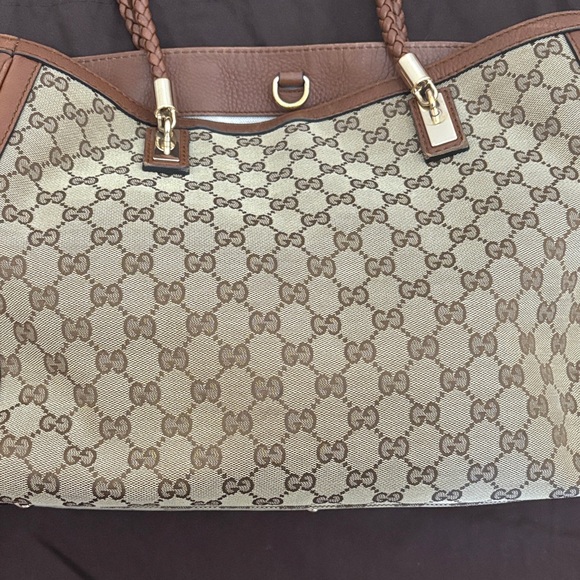 Gucci Medium GG Bella Canvas Tote with Tassel Charm - Picture 4 of 13